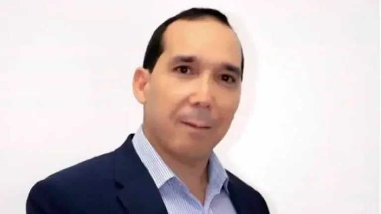 Si sacamos la patria de las aulas, mañana tendremos generaciones que no sabrán defenderla