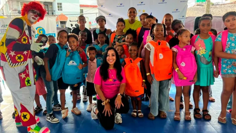 Fundación Endúlzame el Alma lleva esperanza y alegría a cientos de niños en la 4.ª edición de “Un Lápiz, Una Esperanza”