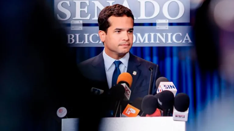 Omar Fernández revela matrícula de estudiantes haitianos crece en 180 mil estudiantes: dominicana se reduce en 141 mil alumnos