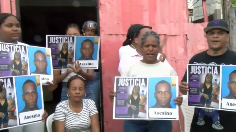Protestan por joven desaparecida Johanna Contreras y piden que el principal señalado pague