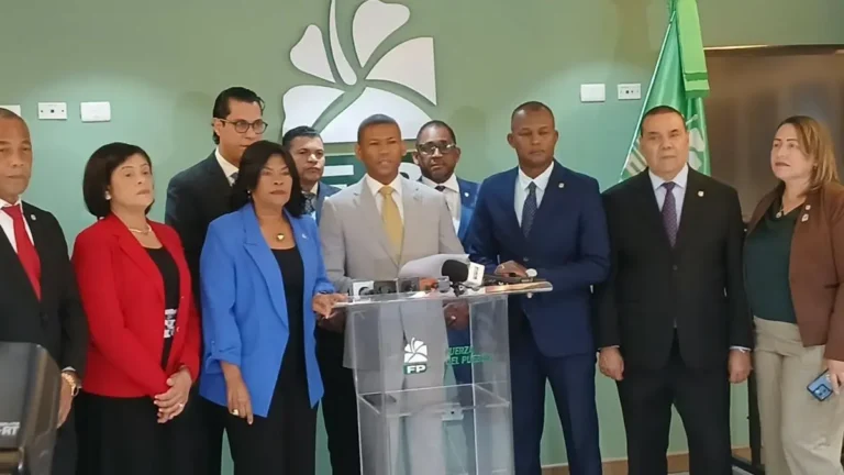 BLOQUE DE DIPUTADOS DE LA FUERZA DEL PUEBLO CONDENA ALZAS EN COMBUSTIBLES Y FRACASO DE MEDIDAS ANTICRISIS