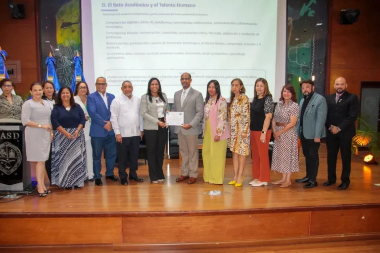 FCES-UASD conmemora el Día Mundial del Turismo con jornada académica sobre innovación e inteligencia artificial.