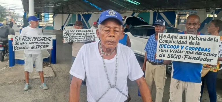 Fundadores de COOPEGAS en Santo Domingo Este denuncian políticos y empresarios perversos le arrebataron los derechos y los echaron fuera sin darles un solo peso.