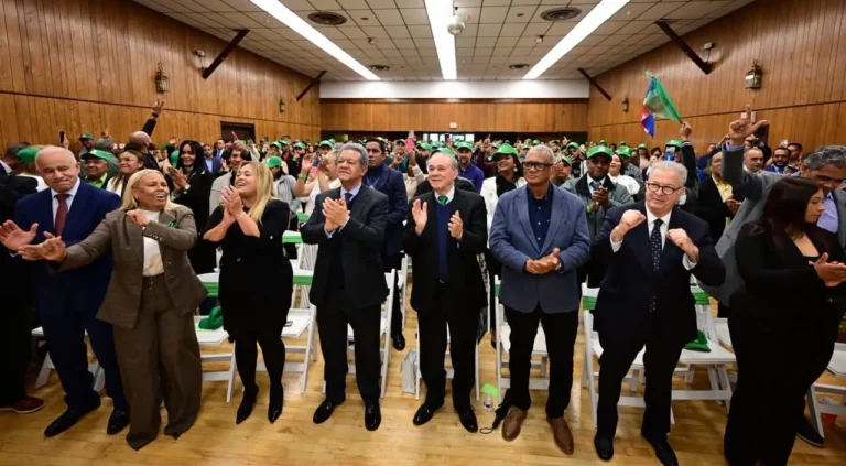 Leonel defiende voto de los dominicanos en el exterior y rechaza «total y radicalmente” su eliminación