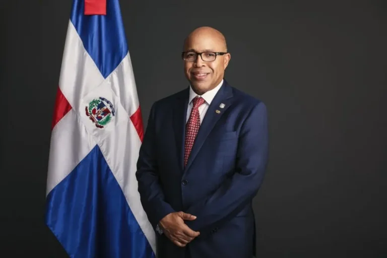 Alfredo Pacheco deplora diputados hayan abandonado la sesión