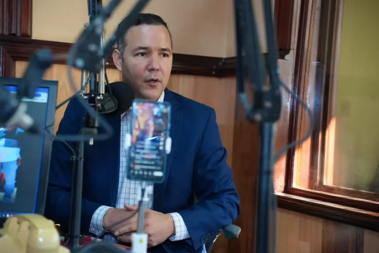 *Johnny Pujols encabeza jornada de fortalecimiento del PLD en Nagua y asegura que ganará en 2028*