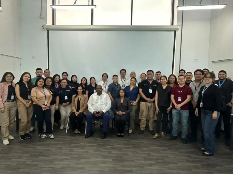 Personal de la Dirección General de Pasaportes participa en capacitación sobre prevención del fraude en Perú