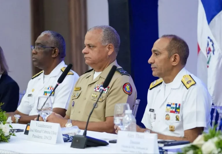 REPÚBLICA DOMINICANA FORTALECE COOPERACIÓN REGIONAL CONTRA EL NARCOTRÁFICO MARÍTIMO